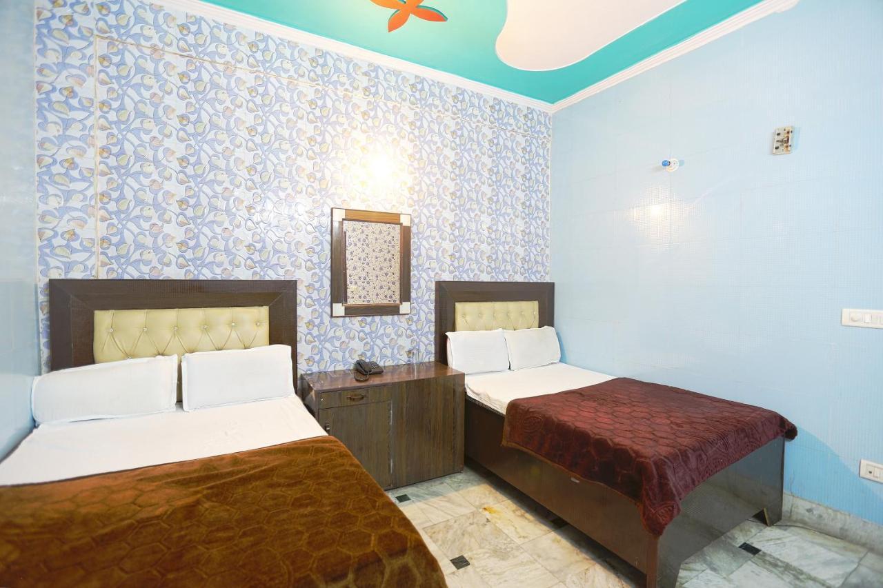 Spot On 43436 Hotel Mannat Spot Moradabad Luaran gambar